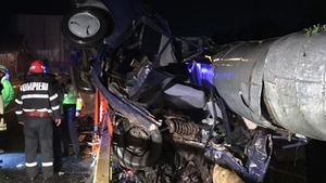 Tragedie în Vâlcea. Un adolescent a murit, iar alți doi sunt grav răniți, după ce au furat o maşină şi au ieşit la plimbare