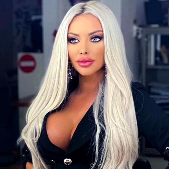 Bombă în showbiz! Loredana Chivu se iubește cu un bărbat însurat?