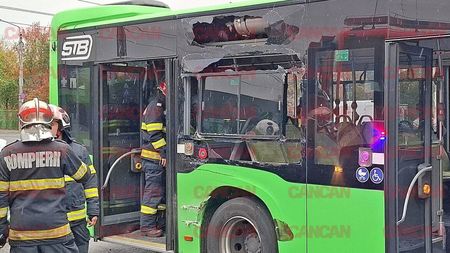 NEWS ALERT! Grav accident în Drumul Taberei! Un autobuz s-a ciocnit cu un tramvai, mai mulți pasageri au fost răniți
