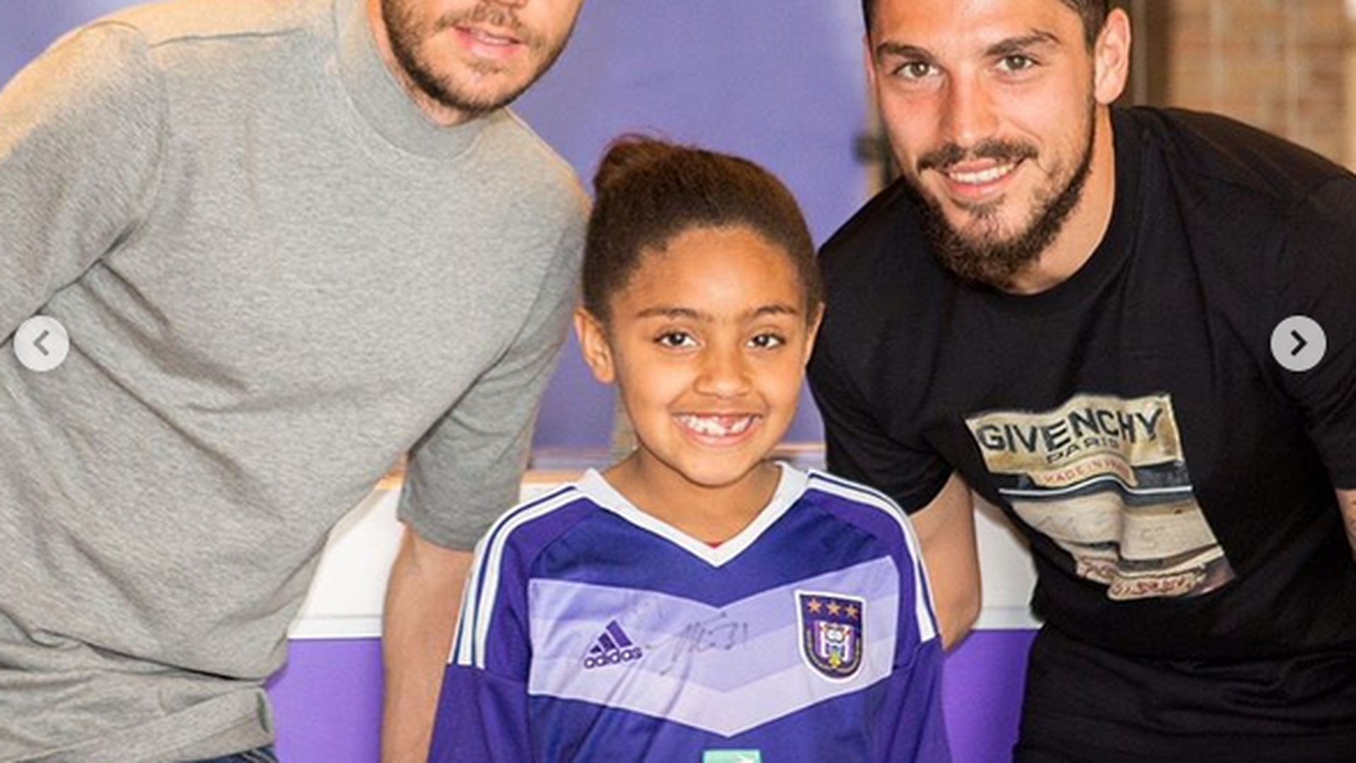 Nicuşor Stanciu şi Alexandru Chipciu, idoli pentru micuţii suporteri de la Anderlecht 