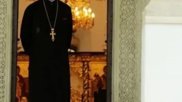 Au fost luate primele măsuri în cazul bebelușului mort după botez! Preotul a fost suspendat din funcție