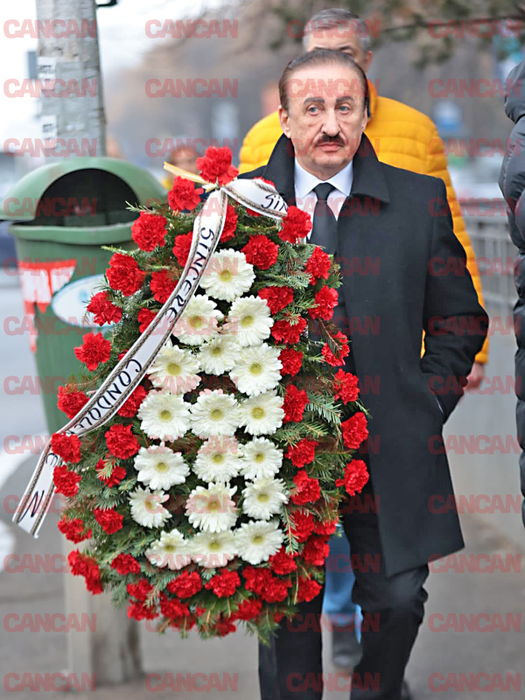Nicolae Cristescu la înmormântarea lui Dinu Gheorghe