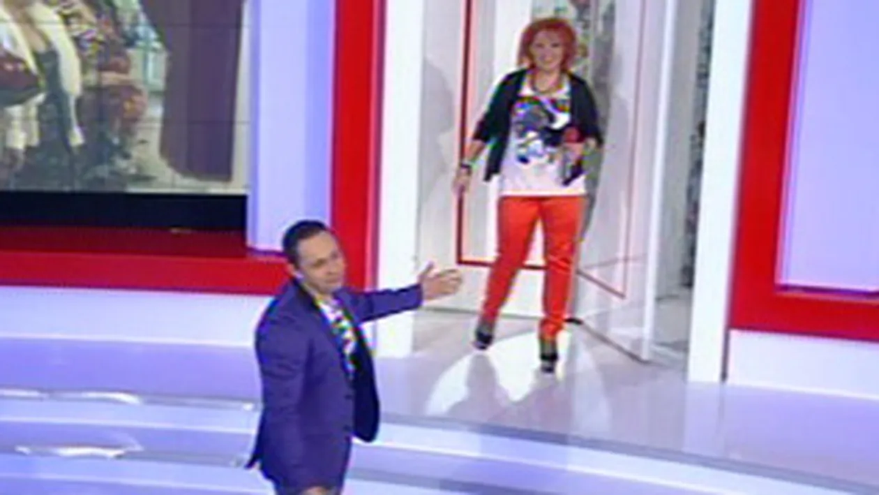 FOTO Minodora, in pantaloni rosii super mulati! E mandra de noua ei silueta!