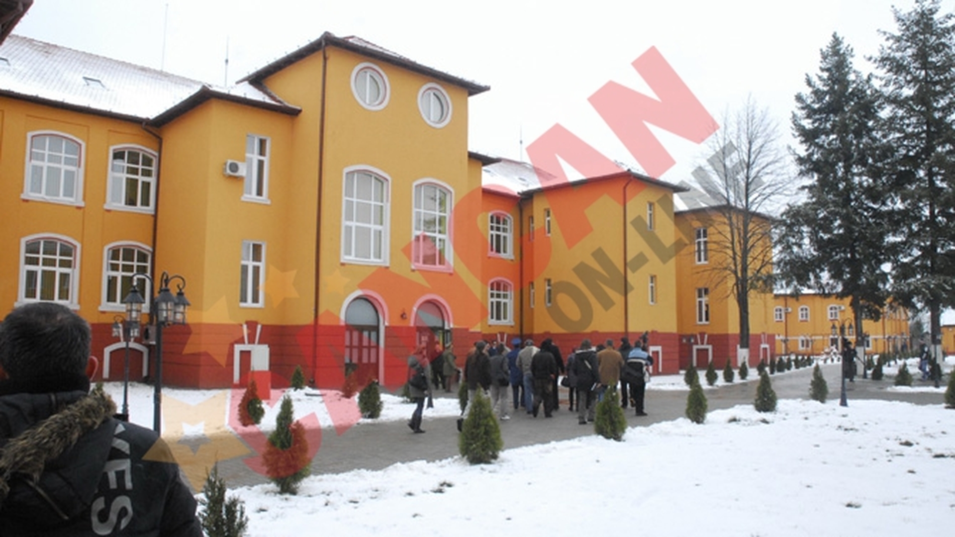 Scoala de spioni, dotata cu crama!