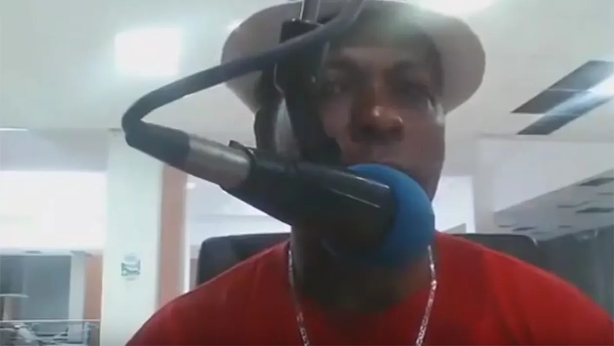 Crimă şocantă în direct! Un director şi crainicul unui post de radio au fost ucişi în timpul unei transmisii live