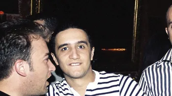 Poza din frapieră. Cronica nepotului lui  Becali și a nopților în care Bucureștiul fierbea