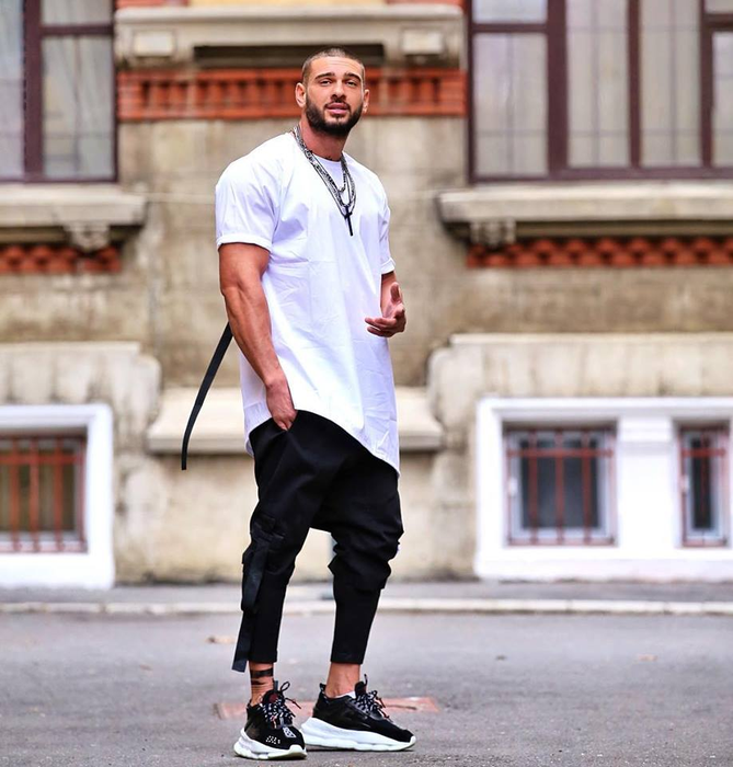 FOTO. Dorian Popa, încă o “aroganță”. Ce număr și-a pus la mașină