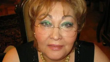 Nu o sa-ti vina sa crezi de ce ii place Marioarei Zavoranu sa se balaceasca in piscina: Ma simt mai...