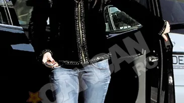 Jean Monnet a ajuns din liceu de fite Scoala de Maici! Profesorii le-au dat interzis elevilor la Balul Bococilor - S-a renuntat la petrecere de frica sexului