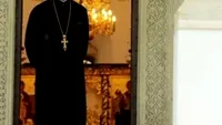 Au fost luate primele măsuri în cazul bebelușului mort după botez! Preotul a fost suspendat din funcție