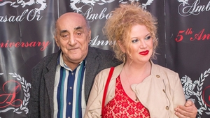 OANA LIS şi-a scos amintirile de la naftalină! Cum arată blondina într-o fotografie realizată când avea doar 19 ani!