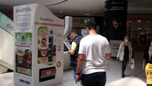 Cum poți lua produse gratuite din mall-urile din București. Se obțin super simplu