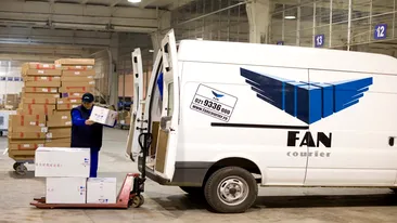 Ce salariu are un curier la Fan Courier. Cât câștigă lunar fără tips-uri