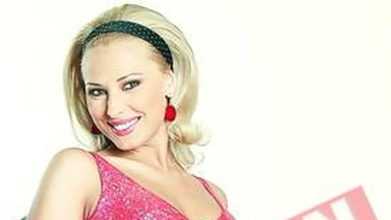 Iulia Vantur danseaza latino alaturi de Cosmin Stan