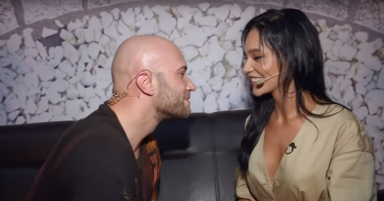 Mihai Bendeac a încercat să profite de actrița Geanina Olaru, aflată sub hipnoză. Ce a urmat când cei doi au decis să se sărute