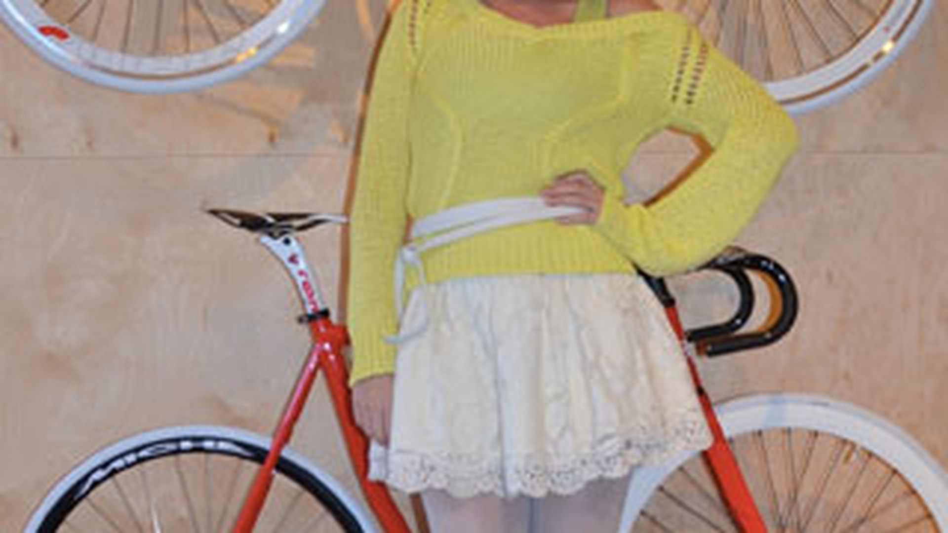 Diana Dumitrescu, pe doua roti: "Cu un zambet pana la urechi, mi-am ales o super-mega-bicicleta"