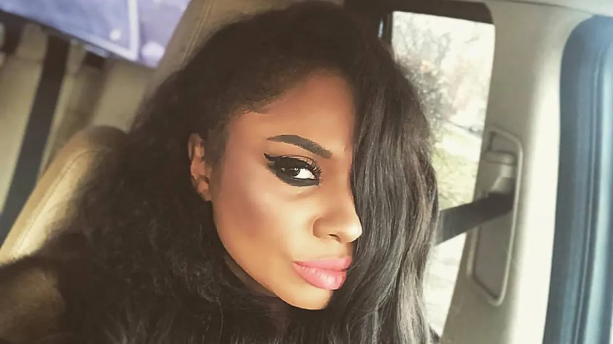 Laurette, în stare de șoc. Fetița ei e în stare gravă: Îi curge sânge din nas și din gură