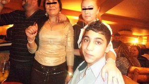 La 17 ani, Babi Minune e cel mai fericit... băiat! Are un copil de câteva luni şi o soţie care arată ca o bombă sexy
