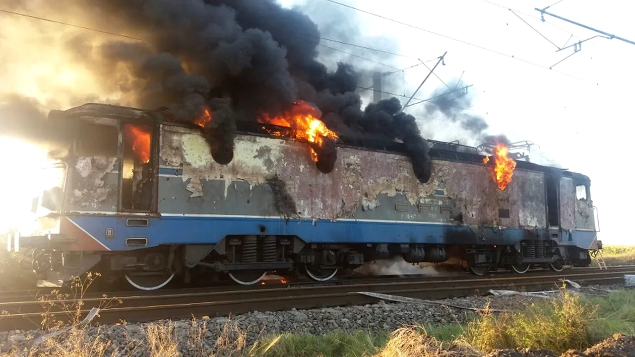 Tren în flăcări în județul Sălaj. Ce s-a întâmplat cu călătorii