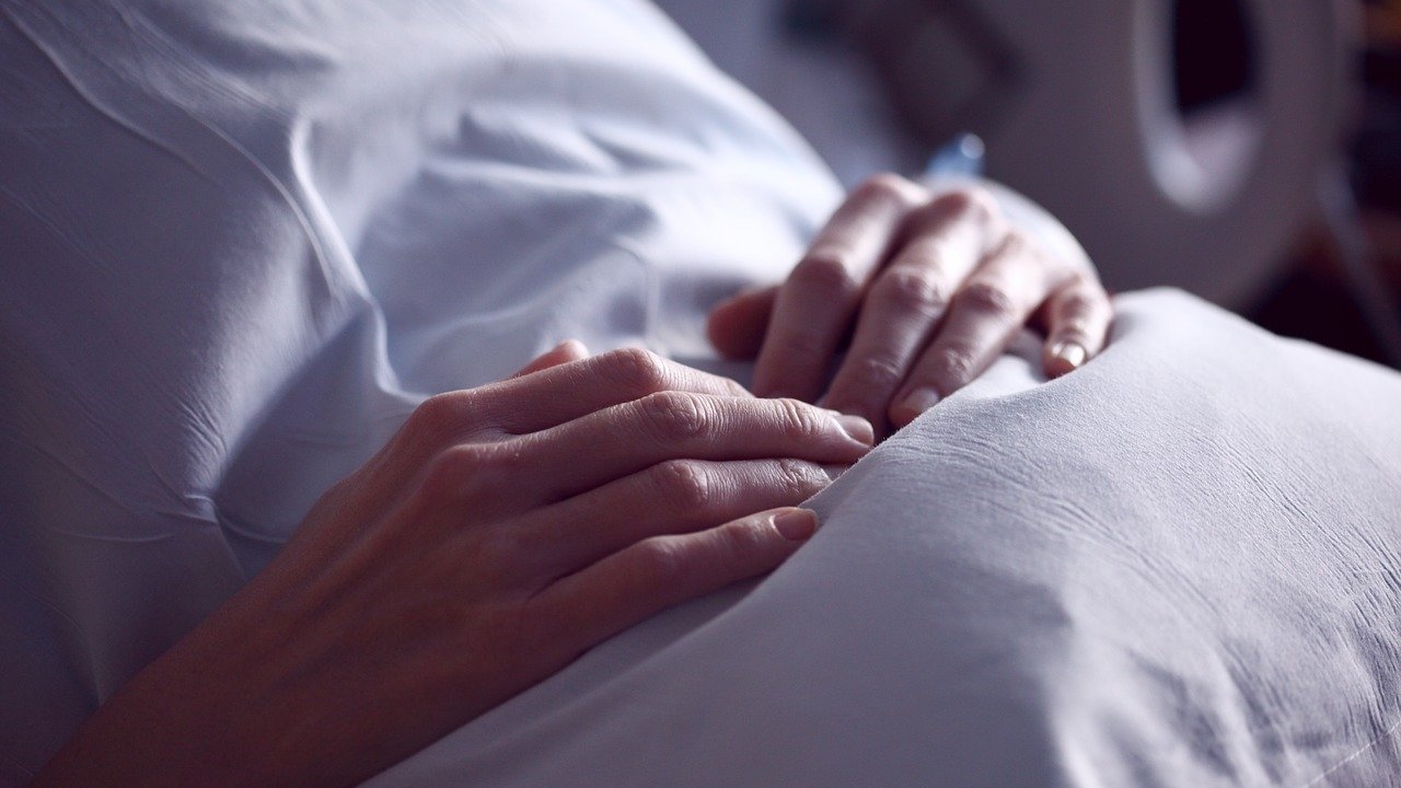 Caz fără precedent! O femeie din Botoșani, internată în spital, a sunat la 112. Care a fost motivul