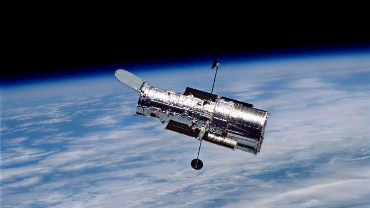 Hubble, telescopul care a revolutionat astronomia, a implinit 20 de ani