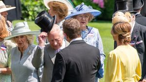 O nouă „Cenușăreasă” în familia regală a Marii Britanii! Asistenta medicală va fi rudă cu Regele Charles și Regina Camilla