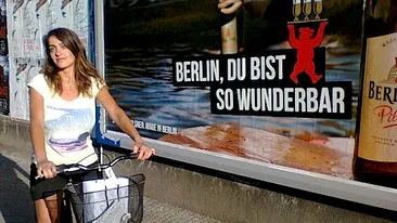 O romanca va ajunge cea mai celebra pictorita din lume dupa ce a decis sa deseneze... prostituate!