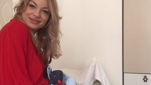VALENTINA PELINEL, despre botezul lui MILAN CRISTIAN! Vedeta este hotărâtă: ’’Aşa e bine, ca bebeluşul să fie…’’