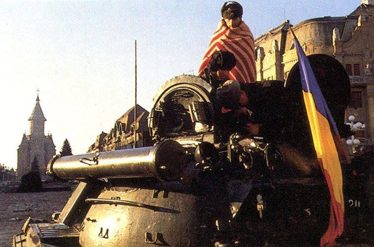 Imagini rare de la Revoluție. Ce s-a întâmplat, de fapt, în decembrie 1989