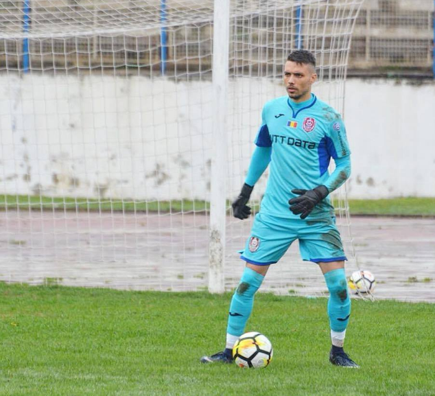 Fotbaliștii CFR-ului au umilit un cerșetor la un semafor din Cluj. Au coborât geamul unui Porsche de 100.000 € și…