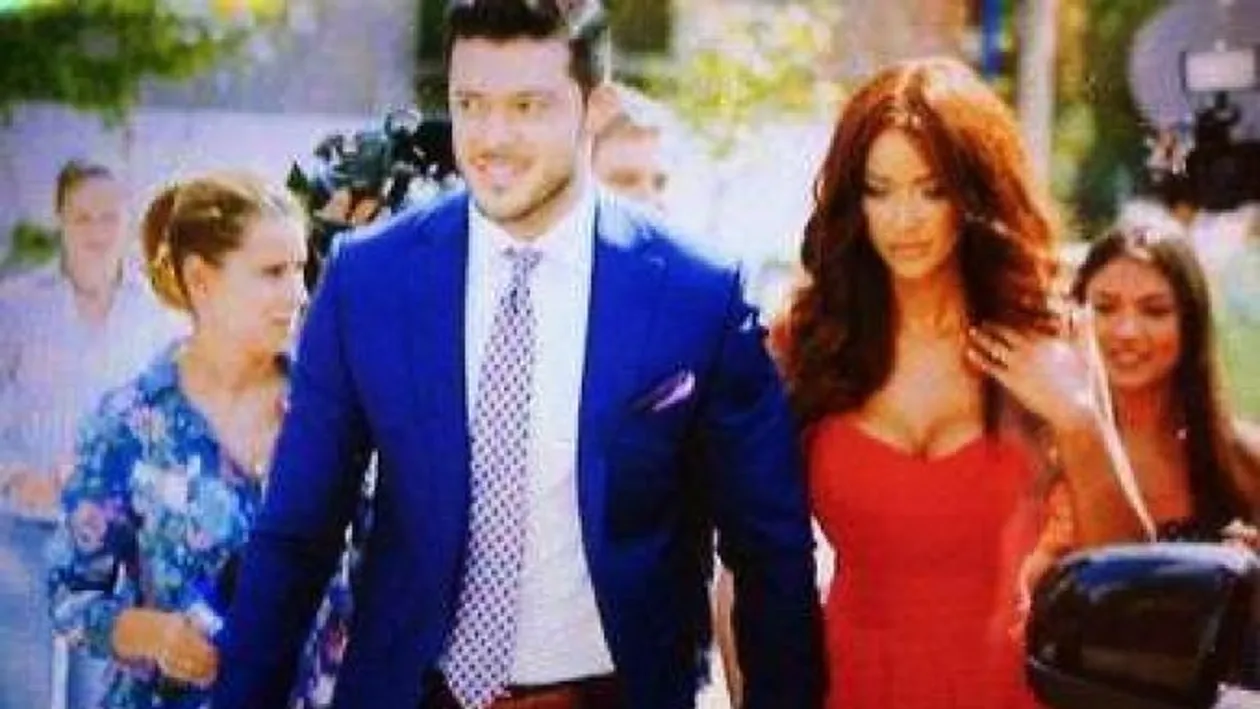 Nu e moft! Incredibilul motiv pentru care Bianca si-a mutat nunta de la biserica la carciuma!