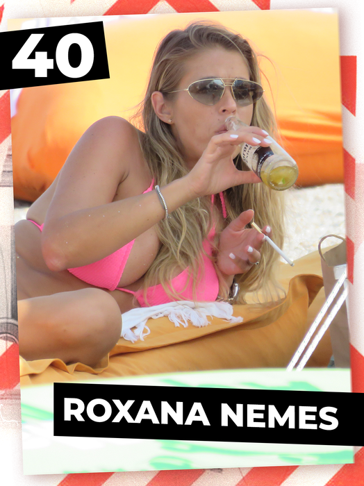 CANCAN.RO a scotocit în arhiva de aur și iată clasamentul! TOP 40 bombe-sexy cărora le place mult șprițul la plajă!