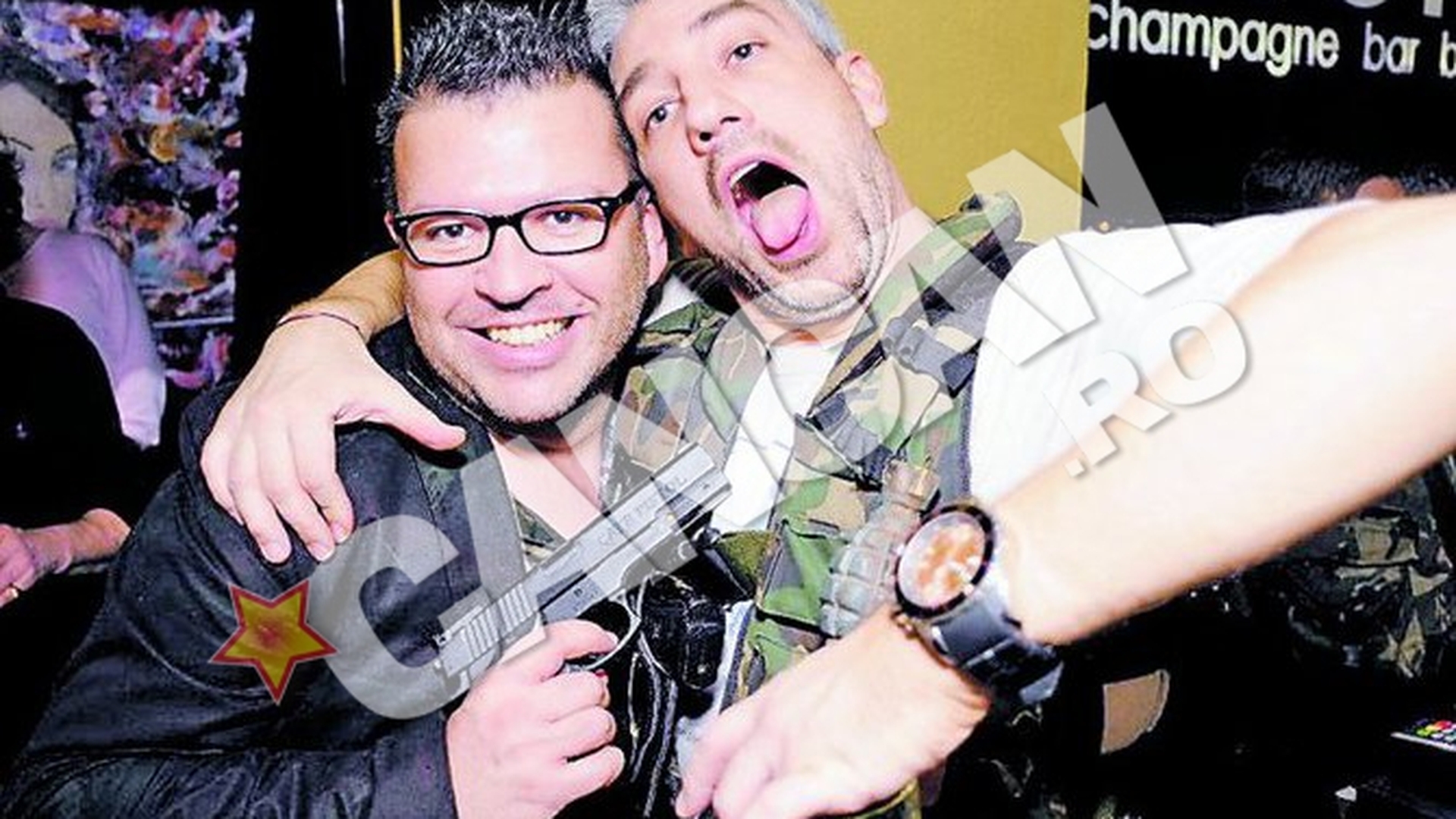 Michael Richard, DJ si pistolar la un chef organizat in clubul lui "Sanchi". Milionar la platane, cu arma la cingatoare