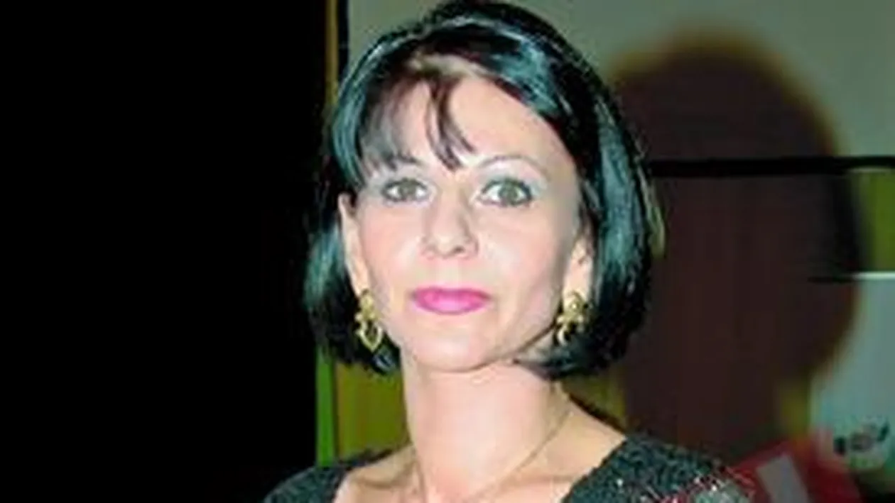 Elena Carstea pastreaza casa scoasa la vanzare