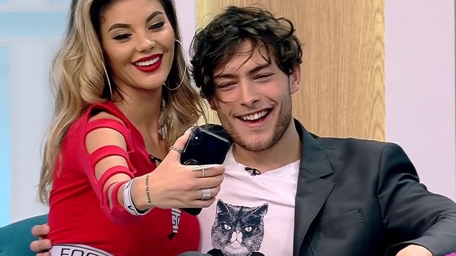 Fiul fostului fotbalist Ilie Dumitrescu, infectat cu coronavirus! Actorul a fost internat