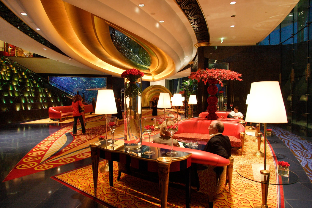Hotelul Burj Al Arab din Dubai. Foto: Profimedia
