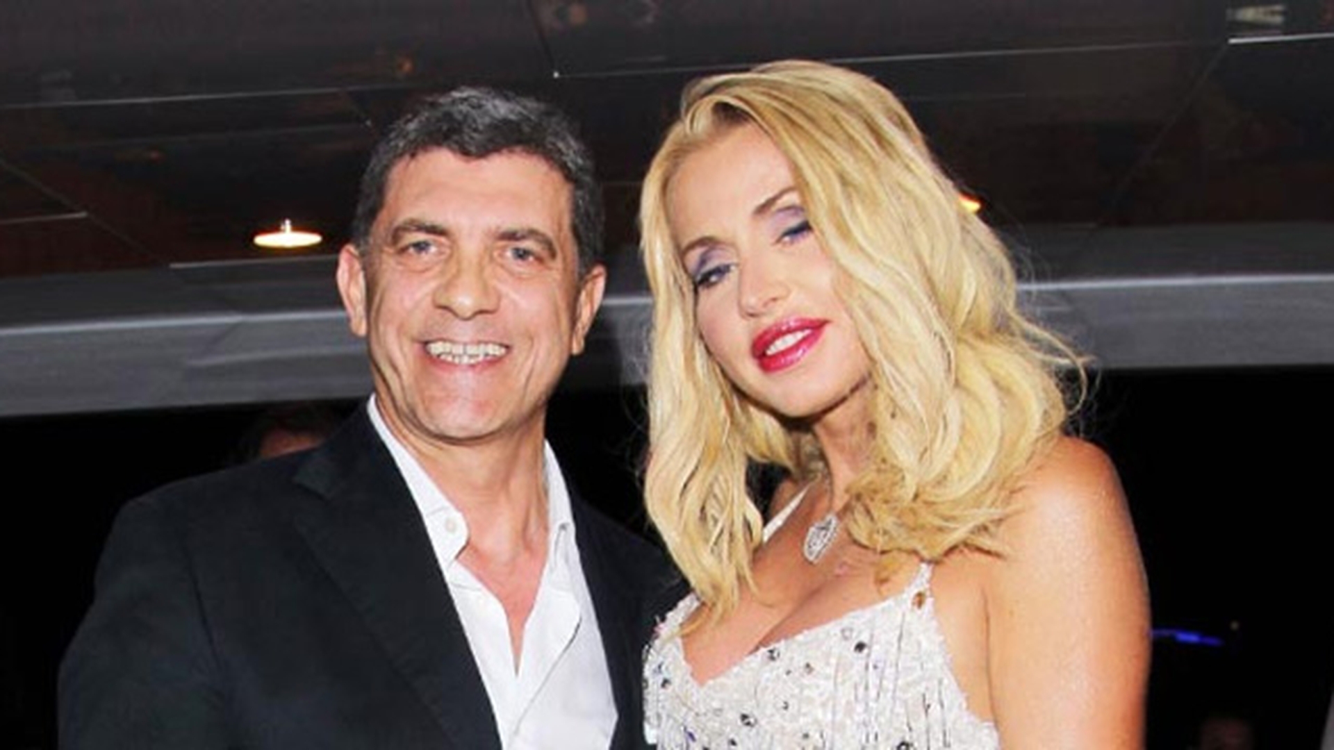 Un noua despartire in showbiz! O blonda celebra divorteaza dupa un an de casnicie. Sa fie Catalin Botezatu motivul?