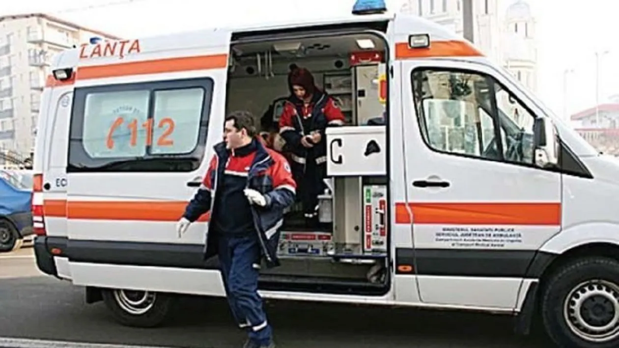 Tragedie într-o familie din Suceava! O copilă de nici 2 ani a fost operată de urgență, după ce a mâncat alune