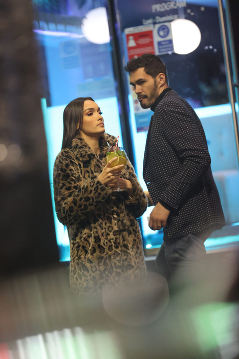 Viviana Sposub și George Burcea au ieșit la o țigară