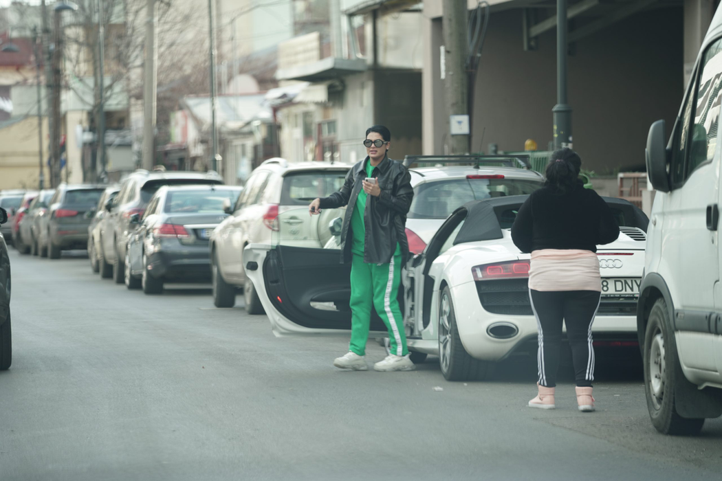 ”Regina” lui Florin Salam, 
la piață în Dorobanți 
cu 100.000 € la ”purtător”