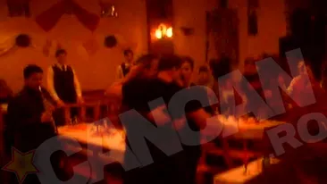 Filmul pentru care ar fi bătut jumătate din populaţia lumii ca să nu apară! Van Damme, mort de beat într-o cârciumă din Capitală!