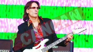Steve Vai a aterizat la o nunta