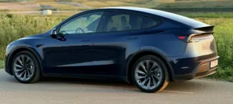 Tesla, prinsă în capcana propriului design. Milioane de mașini sunt rechemate