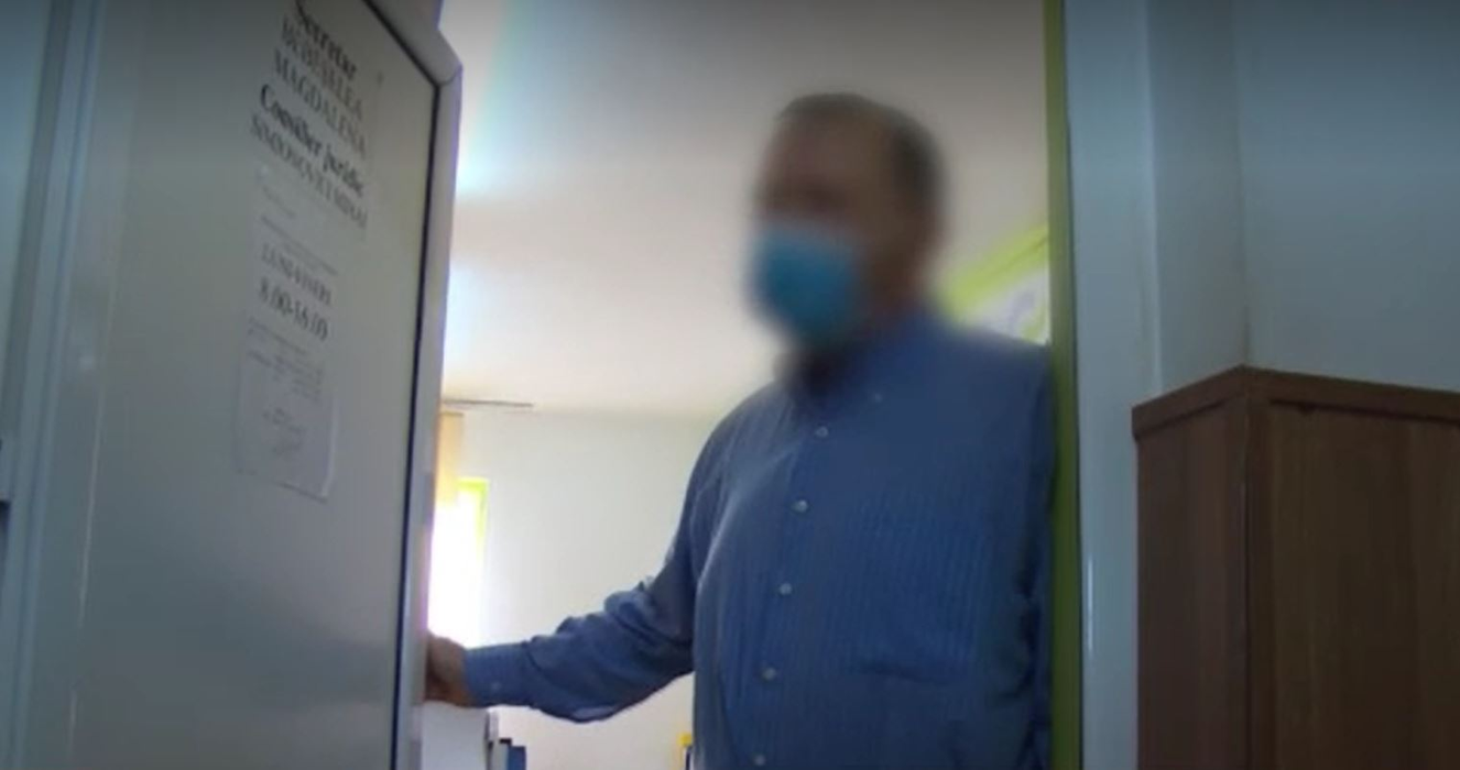Un primar din Argeș, prins de polițiști la volanul unui camion cu lemne furate. Ce explicații a oferit în fața oamenilor legii