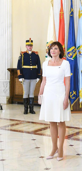 Cum s-a îmbrăcat Prima Domnă a României de 1 Decembrie