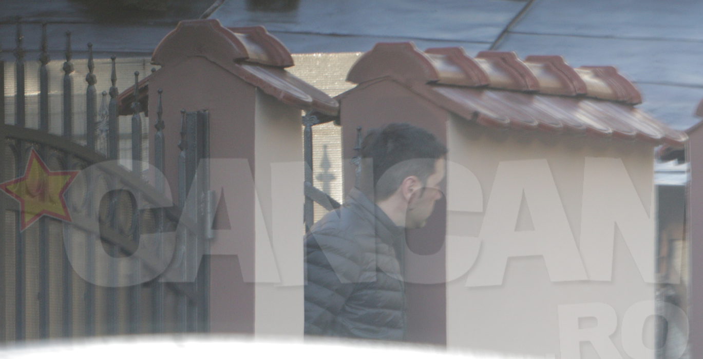 S-a întors în genunchi la nevasta părăsită! CANCAN.ro l-a filmat în zori pe “amantul” doamnei Borcea, în timp ce ieşea din vila Angelicăi, după o noapte fierbinte