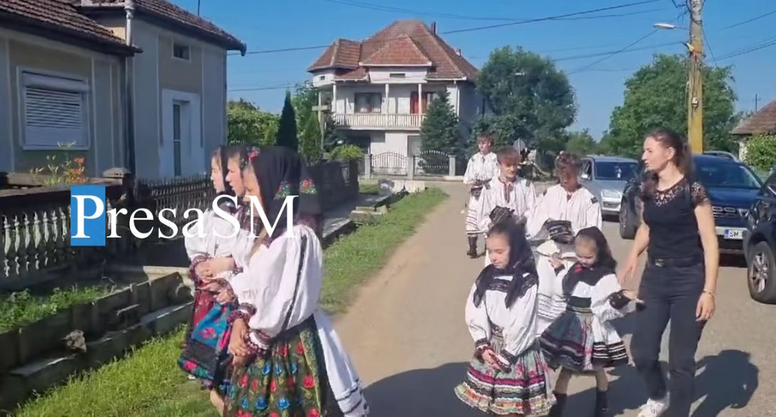 Imaginile durerii! Bianca și Patrizia au ajuns acasă în rochii de mireasă/ sursă toto: captură video