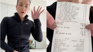 A vrut să achite cumpărăturile la supermarket prin cash şi card, dar ce a păţit a lăsat-o fără cuvinte. A postat instant bonul