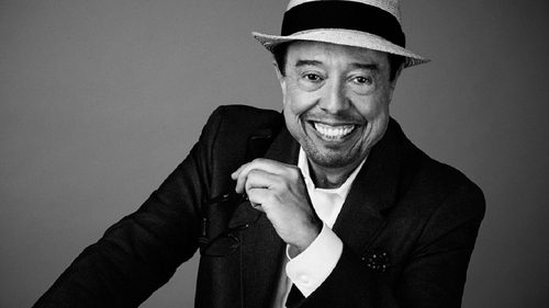 A murit Sergio Mendes, cunoscut drept „regele” bossa nova! Cântărețul brazilian fusese infectat cu Covid-19