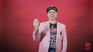 Nicolae Guţă s-a afişat cu o femeie la cinci zile după ce s-a spus că a fost găsit mort în apartament. Care a fost reacţia fanilor